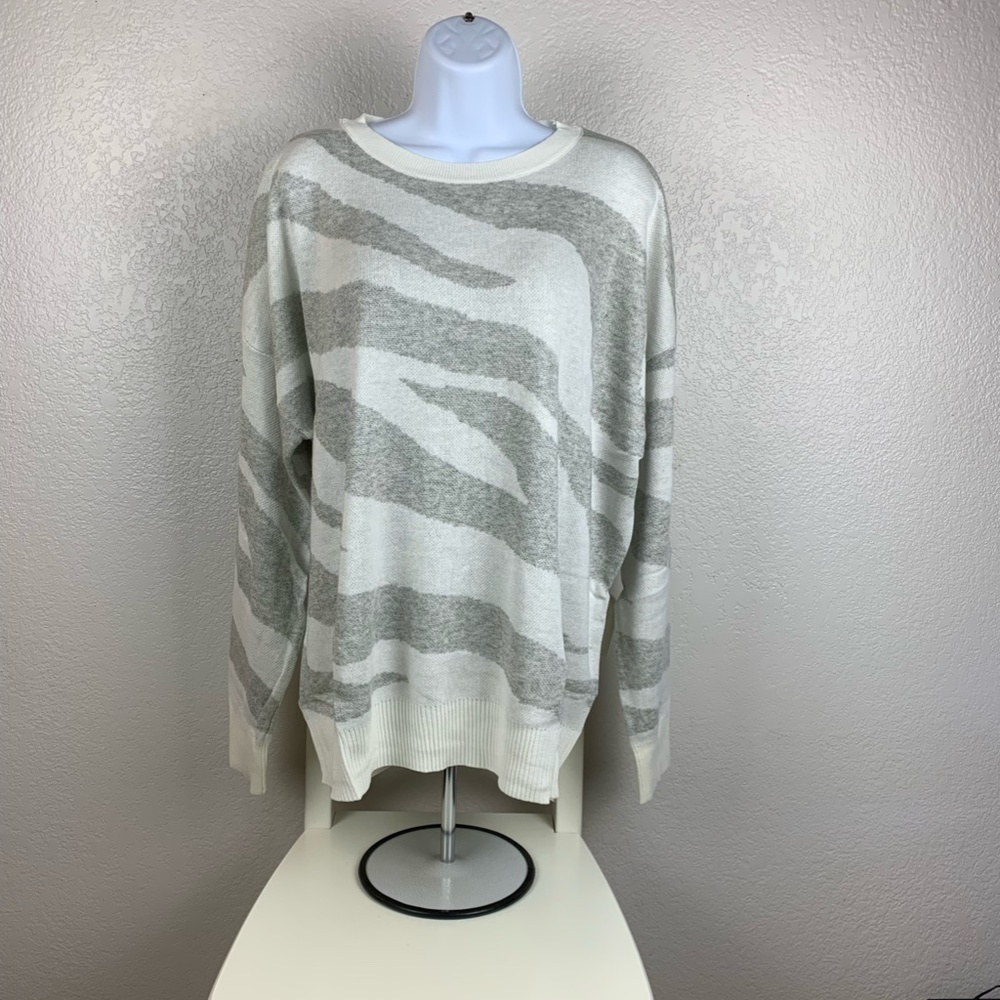 FATE 1X Zebra Sweater